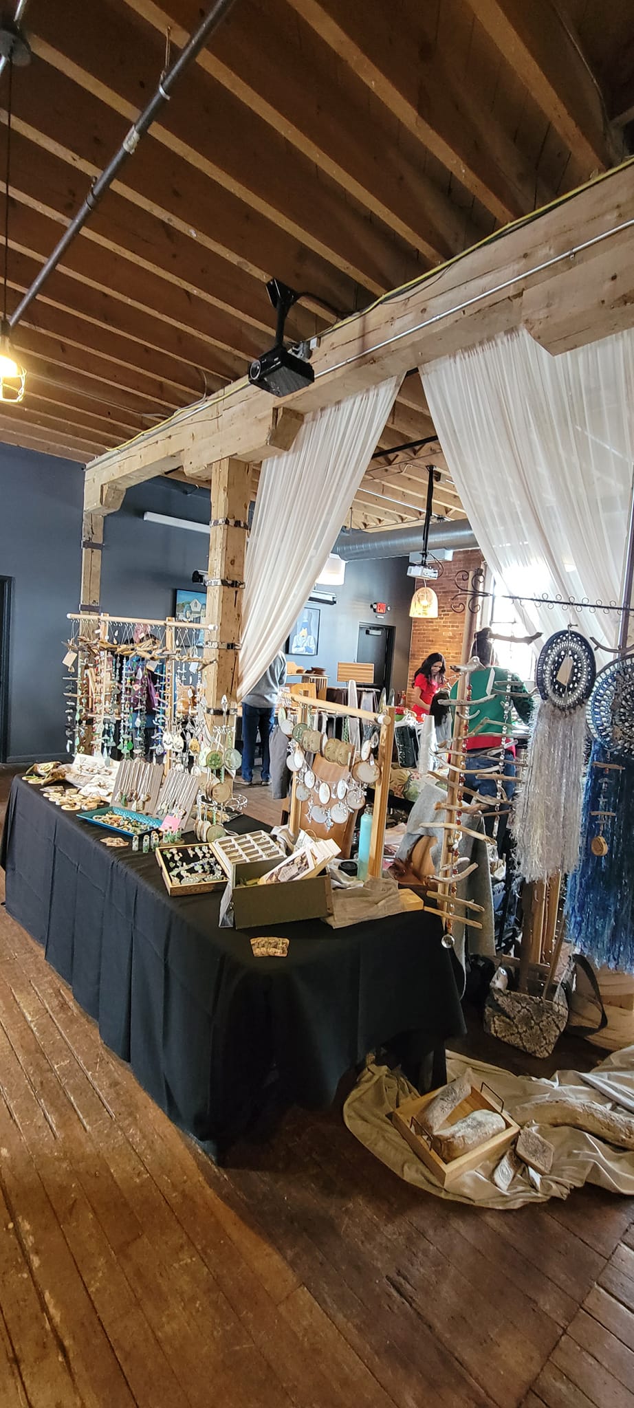 Bleu Duck Holiday Market